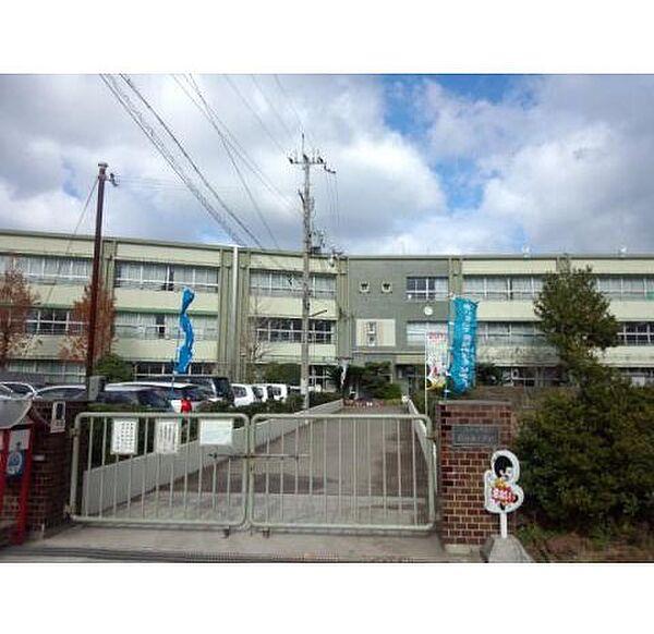 【周辺】小学校「和歌山市立野崎西小学校まで1115m」