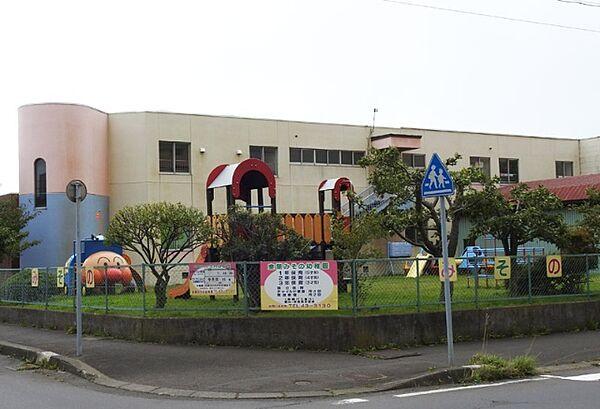 【周辺】幼稚園、保育園「室蘭美園幼稚園まで533m」