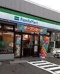 【周辺】コンビニ「ファミリーマート札幌北22条東18丁目店まで126m」