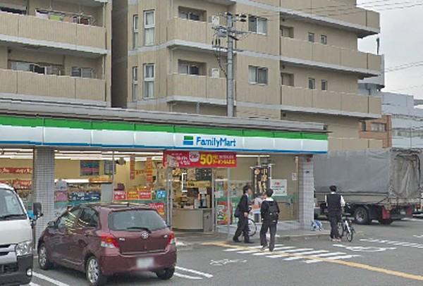 【周辺】ファミリーマート東大阪森河内西店 610m