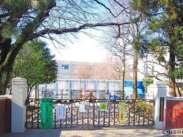 【周辺】板橋区立志村第五小学校 徒歩6分。 450m