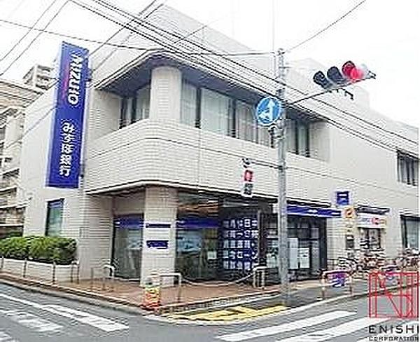 【周辺】みずほ銀行羽田支店 徒歩13分。 990m