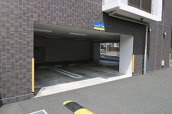 【駐車場】【parking space】平面駐車場