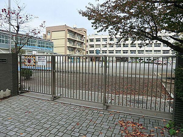 【周辺】横浜市立鶴見小学校　850ｍ