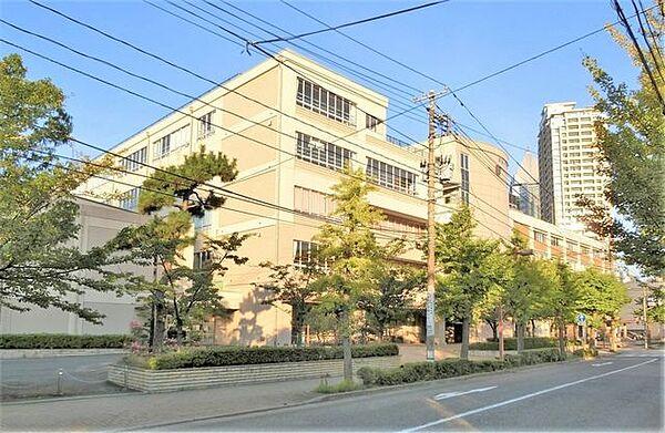 【周辺】新潟市立 新潟小学校 640m