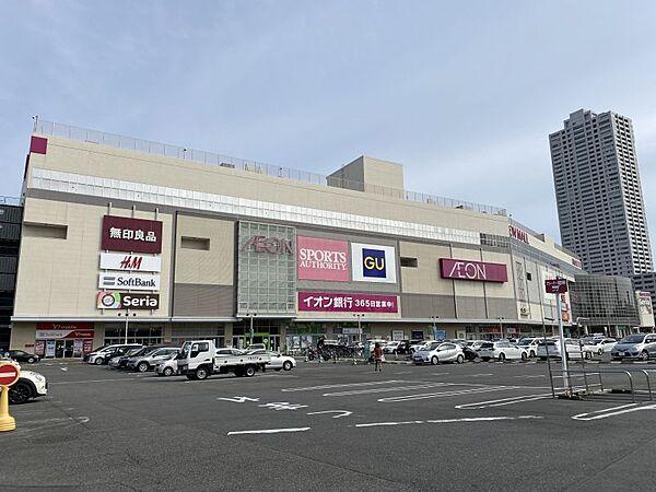 【周辺】イオンモール熱田　1400ｍ　車で約7分　モール型ショッピングセンター。150の専門店があります。
