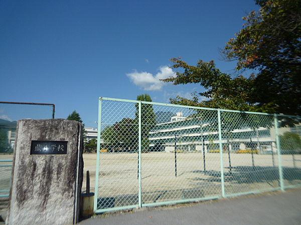 【周辺】飯田市立鼎小学校（387m）