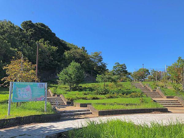 【周辺】千葉市おゆみ野南公園です。 徒歩7分です。2022年9月撮影