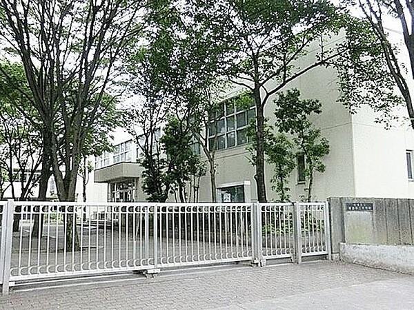 【周辺】板橋区立高島第三中学校 徒歩17分。 1340m