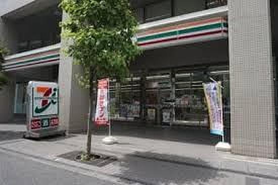 【周辺】セブンイレブン横浜鶴屋町2丁目店 徒歩5分。 360m