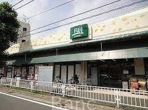 【周辺】Fuji伊勢町店 徒歩5分。 350m