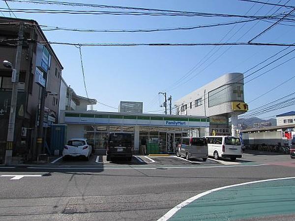 【周辺】コンビニエンスストアファミリーマート 高須駅前店まで434ｍ