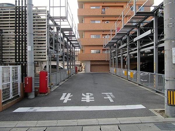 【駐車場】機械式駐車場です。