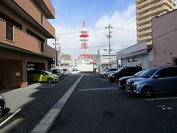 【駐車場】大坪交差点そばで、ゆめタウン東広島店へ徒歩7分。