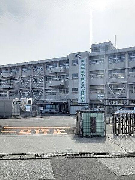 【周辺】市立朝倉第二小学校 1200m