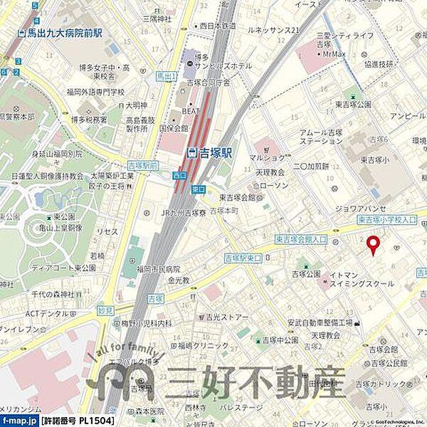 【地図】博多駅隣の吉塚駅まで徒歩圏内。博多駅までも自転車圏内☆
