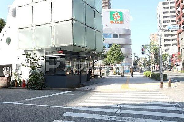 【周辺】小松川警察署篠崎駅前交番 徒歩3分。 210m