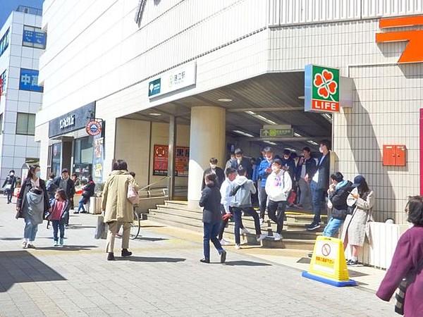 【周辺】瑞江駅(都営地下鉄 新宿線) 徒歩10分。 730m