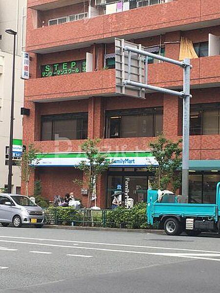 【周辺】ファミリーマート江東深川二丁目店 徒歩3分。 240m