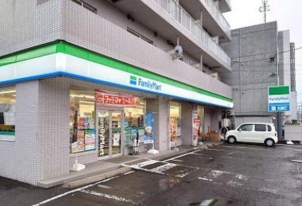 【周辺】ファミリーマート 札幌澄川4条店 徒歩 約3分（約230m）