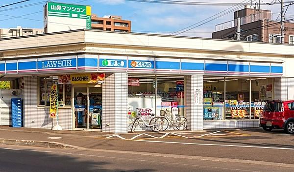 【周辺】ローソン札幌南16条西店 徒歩 約4分（約270m）