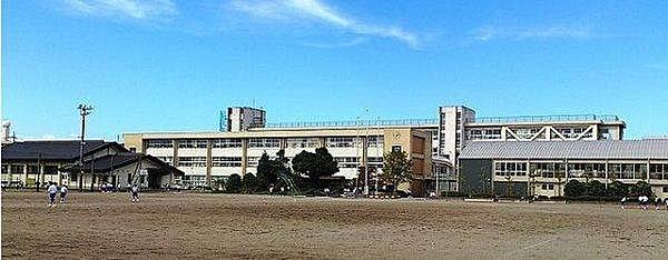 【周辺】宇都宮市立陽北中学校 657m