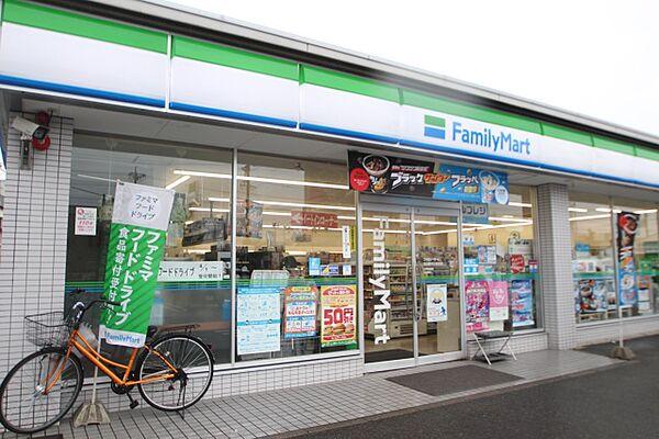 【周辺】ファミリーマート　名古屋中小田井店