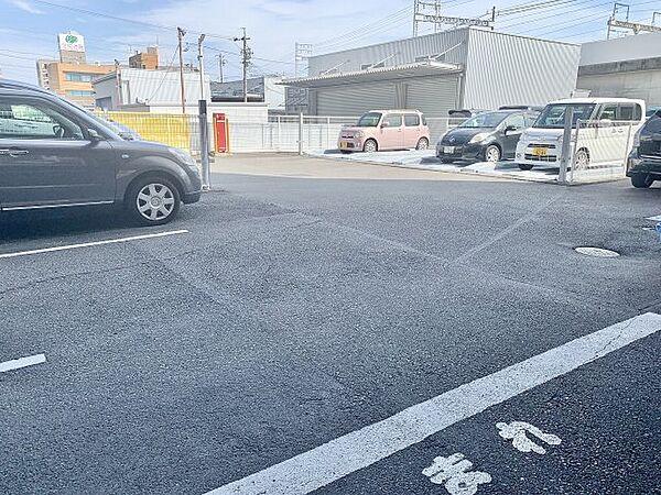 【駐車場】駐車スペースも現在空きがあります。