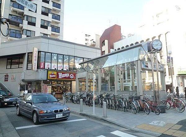 【周辺】麻布十番駅(東京メトロ 南北線) 徒歩8分。 570m