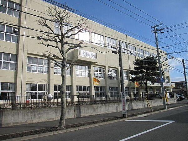 【周辺】札幌市立北陽小学校 175m