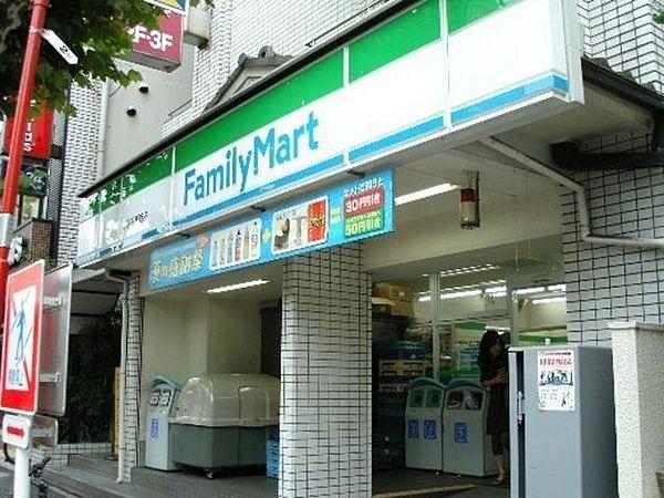 【周辺】ファミリーマート亀沢一丁目店 徒歩4分。コンビニ 310m