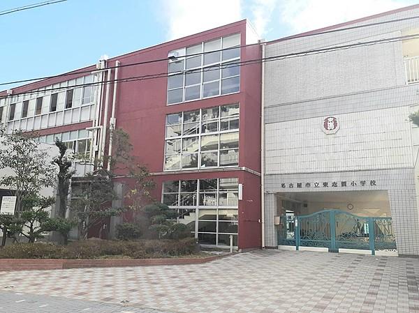 【周辺】名古屋市立東志賀小学校校訓　正しく・楽しく・よく考えて通常学級　13クラス　特別支援学級　1クラス合計　14クラス（2019年度） 徒歩 約6分（約460m）