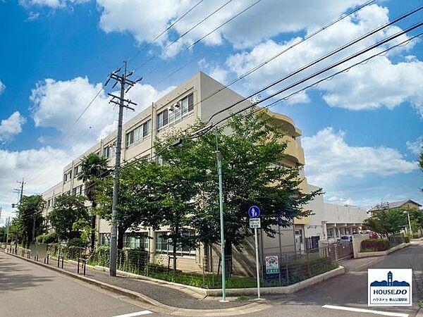 【周辺】名古屋市富士見台小学校 600m
