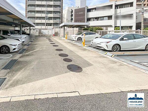 【駐車場】敷地内駐車場は屋内平面式と屋外機械式の2方式があります