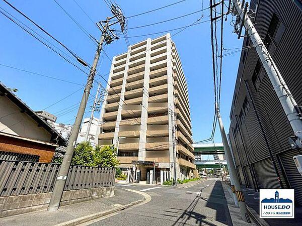 【外観】このマンションの7階に位置する物件ですJR中央本線・鶴舞線「鶴舞駅」まで徒歩約6分の好立地！