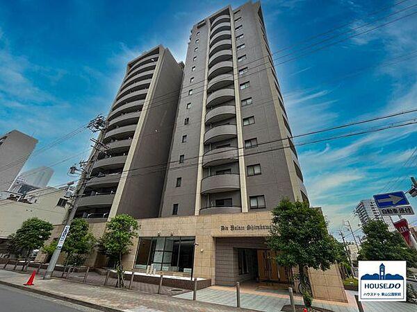 【外観】このマンションの10階に位置しているお部屋です東山線・鶴舞線「伏見駅」まで徒歩約9分の立地！