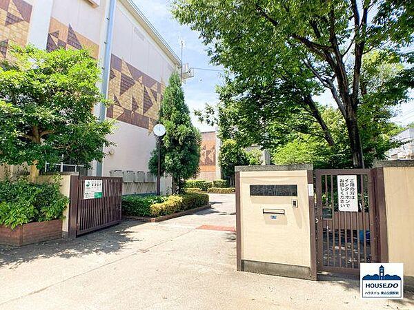 【周辺】名古屋市立千種中学校 300m