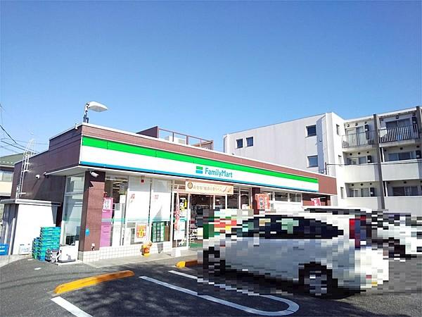 【周辺】ファミリーマート 春日町一丁目店（143m）