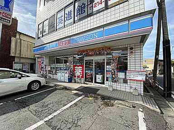 【周辺】ローソン 熊本健軍三丁目店（579m）