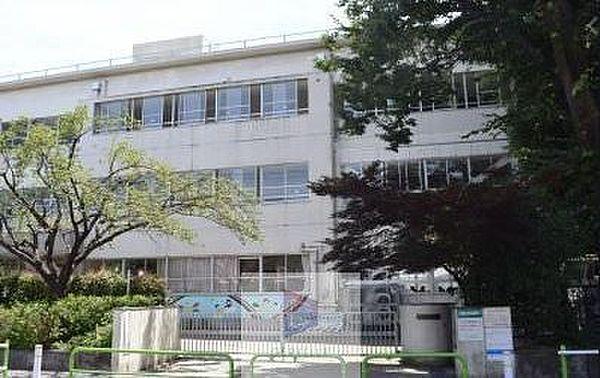 【周辺】板橋区立高島第六小学校 徒歩4分。 310m