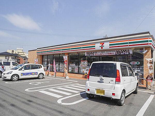 【周辺】セブンイレブン 神埼市役所前店（469m）