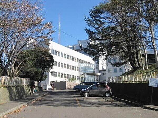 【周辺】国立大学法人 北海道教育大学 釧路校 947m