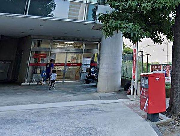 【周辺】新横浜三郵便局 徒歩16分。月曜日～金曜日9：00～17：00 1270m