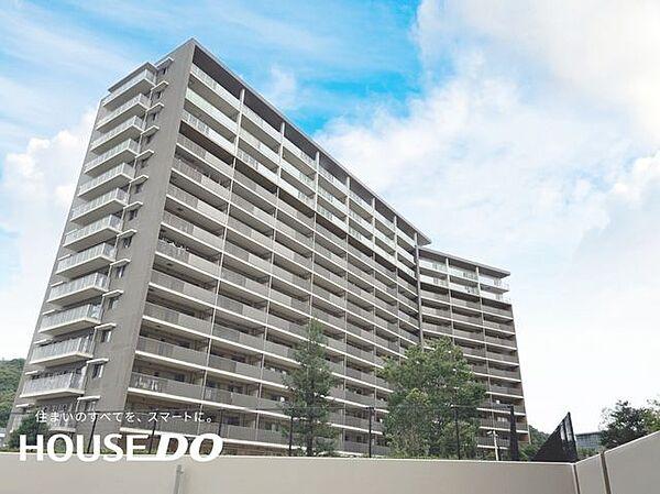 【外観】平成19年10月建築。総戸数412戸、地上14階建てのマンションです。大阪モノレール「彩都西」駅　徒歩8分と便利な立地です♪