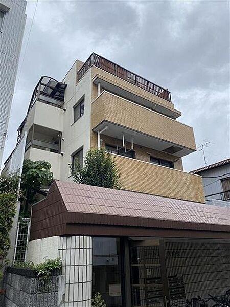 【外観】JR京浜東北線「大森」駅まで徒歩12分。都市機能の利便性を感じられる立地に建つマンションです。
