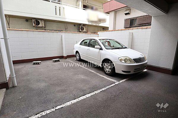 【駐車場】敷地内駐車場（屋外平面式）