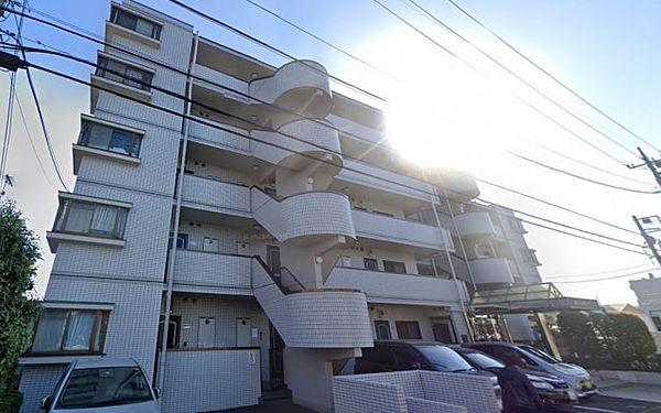 【外観】「マリオン昭島」6階建てマンション、JR青梅線「昭島」駅より徒歩14分の立地