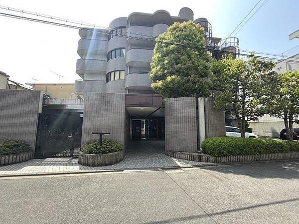 【外観】平成2年6月建築、総戸数22戸のマンションです!!