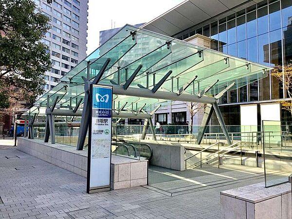 【周辺】赤坂駅(東京メトロ 千代田線) 徒歩12分。 930m