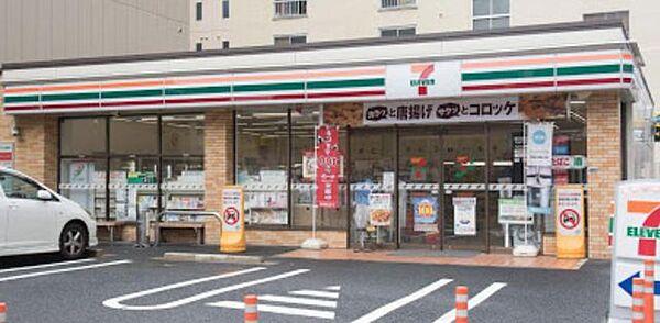 【周辺】セブンイレブン名古屋錦2長者町通店 徒歩2分。 90m